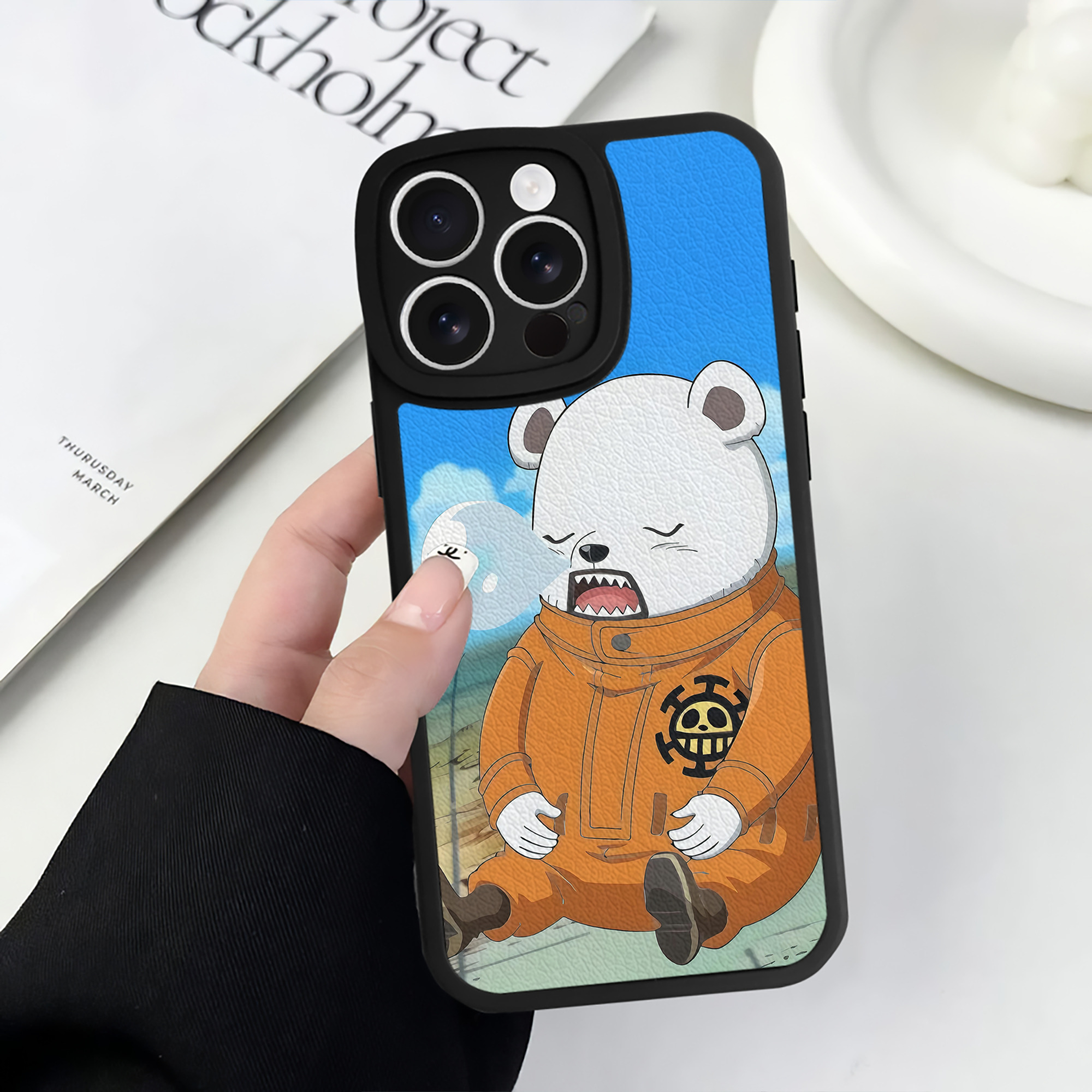 （画像用） ワンピース ONE PIECE 【iPhone 16シリーズ対応】シリコンスマホケース（レザー調） 材質：シリコン